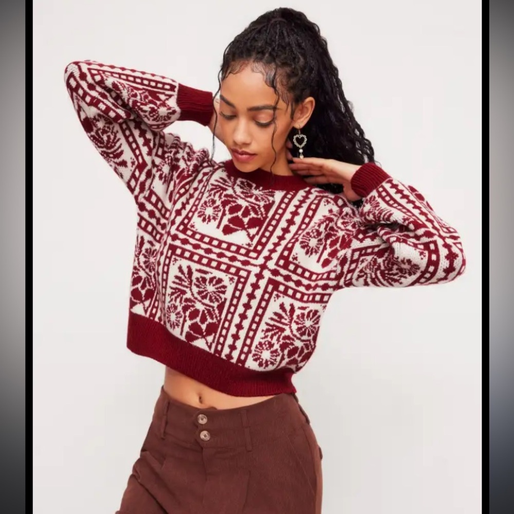 -🎄Cider Wine/White Floral oversized Sweater Large size 8  AS IS